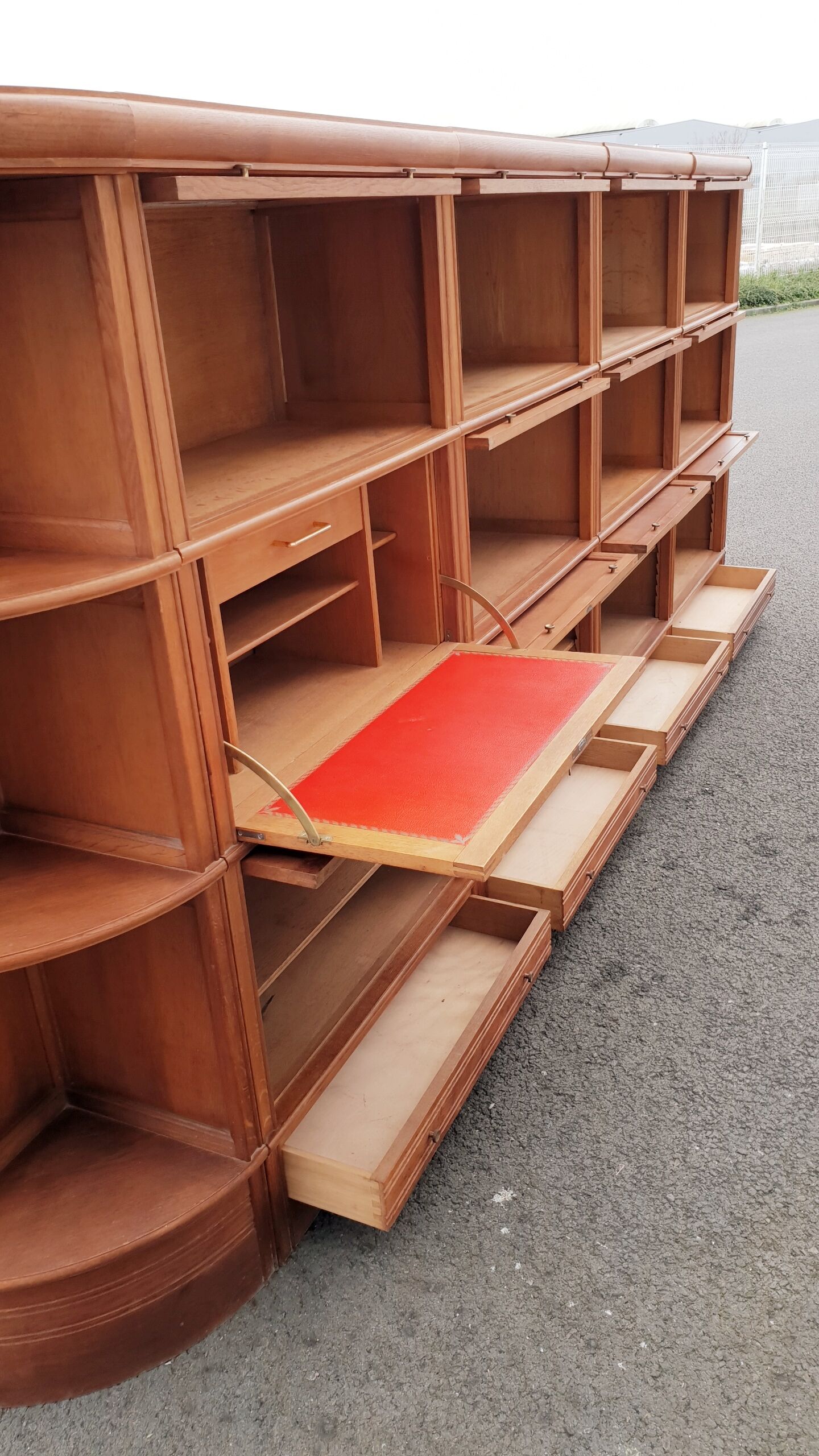 Vintage notary library