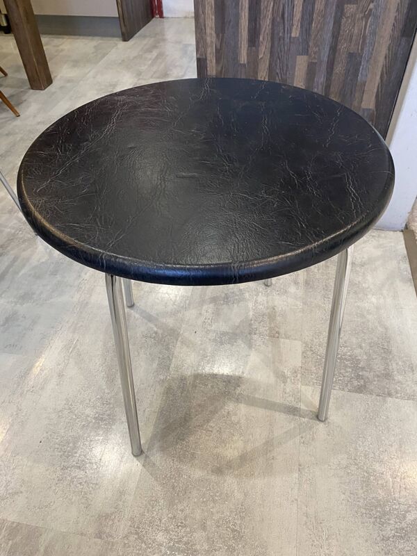Table d’appoint chrome et skai noir vintage style Bauhaus vintage 1970