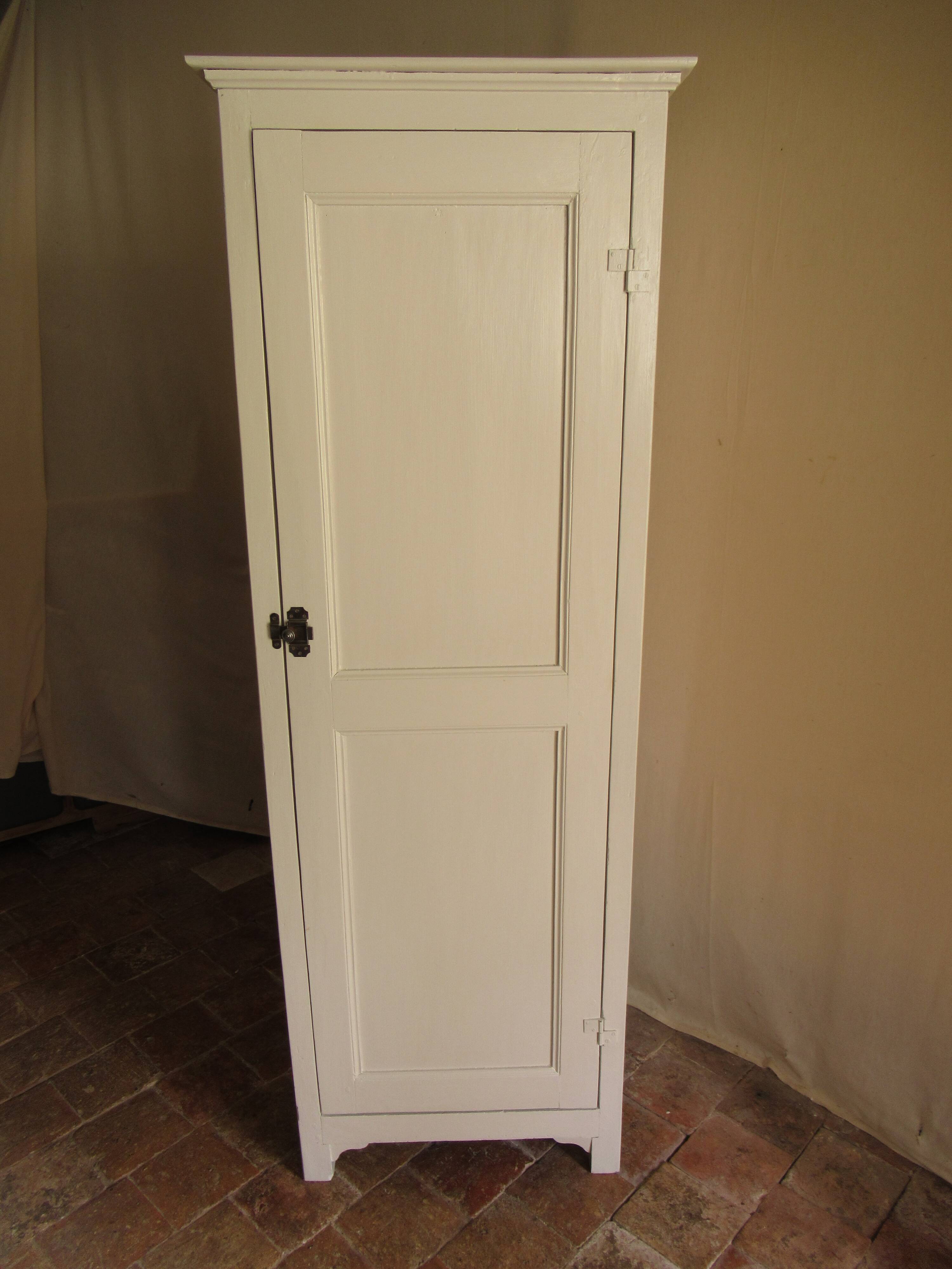 Parisian wardrobe with one door
