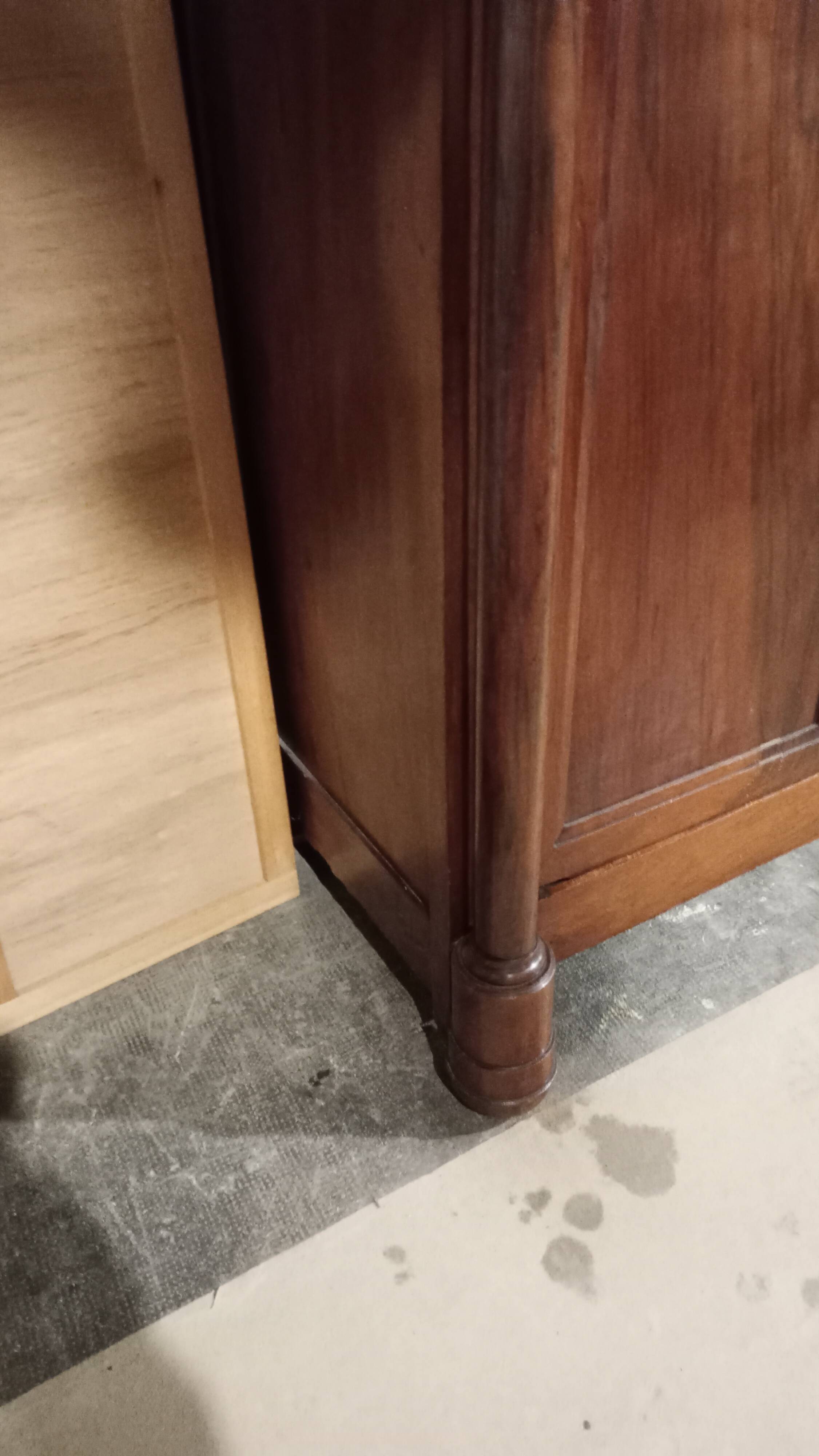 Armoire style Empire