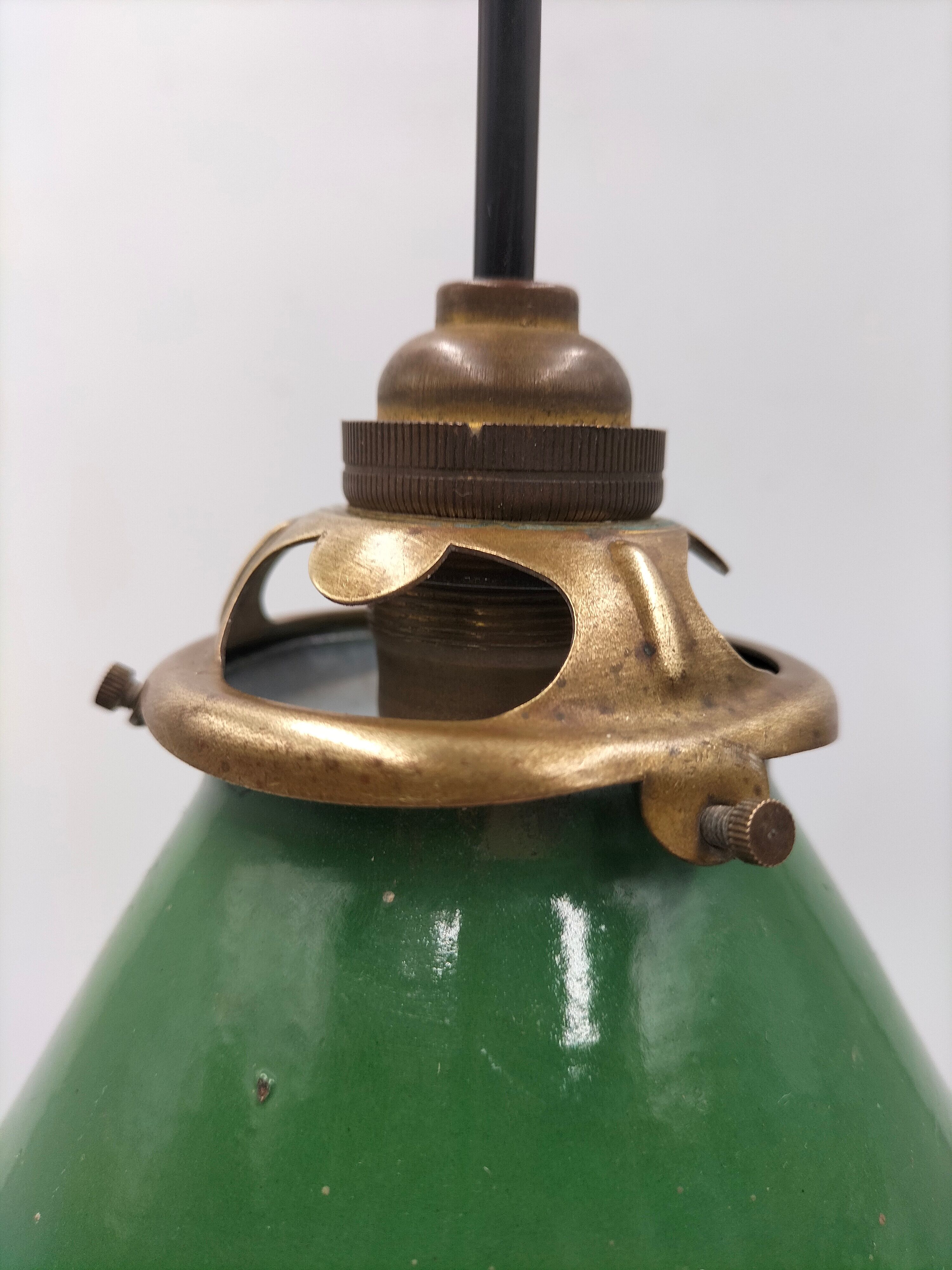 Old enamelled sheet metal lamp