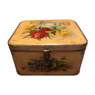 Metal flower pattern box
