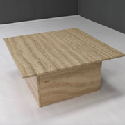 Table basse carrée en travertin, Italie 1970