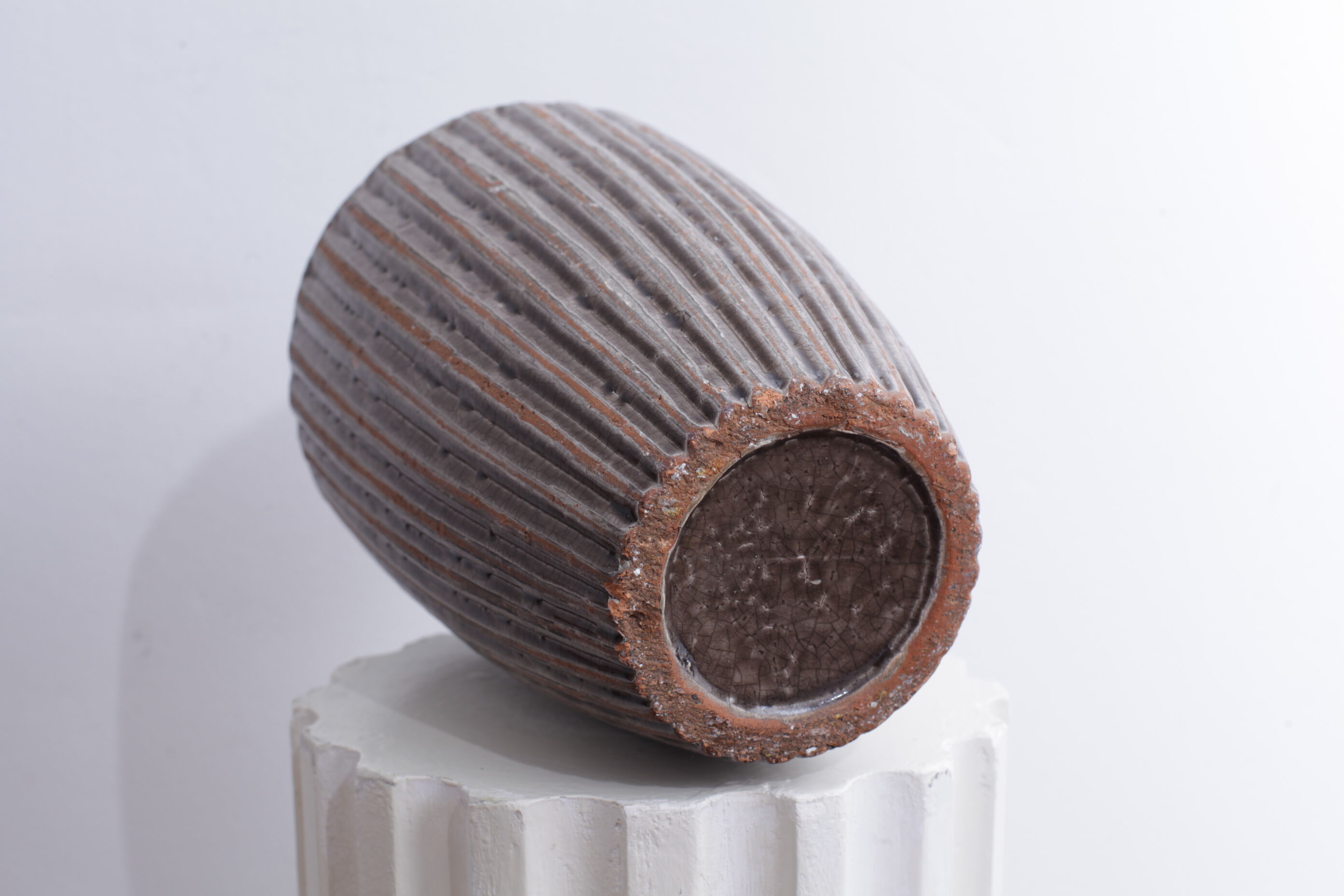 Thick sandstone vase