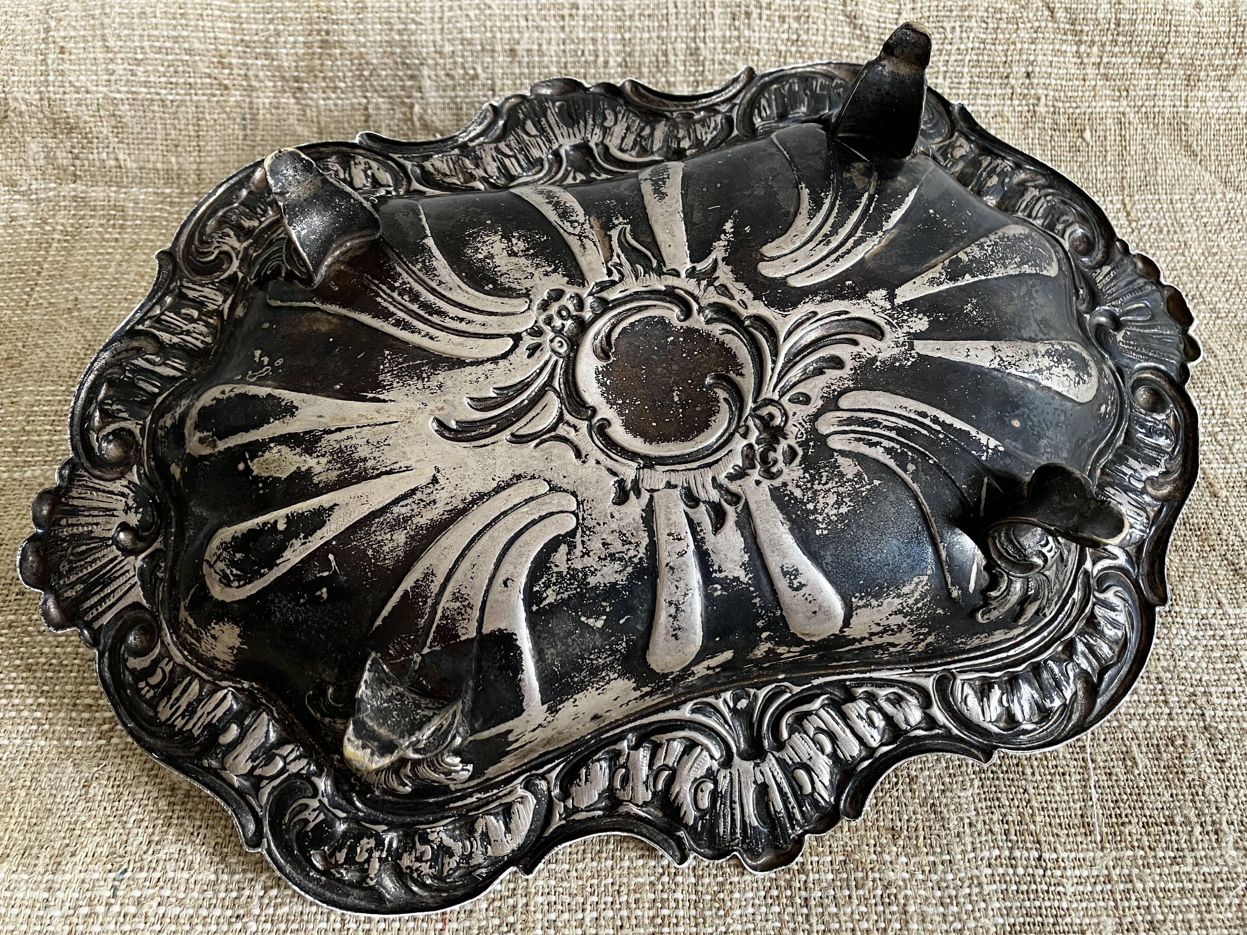 Bowl, pocket emptier