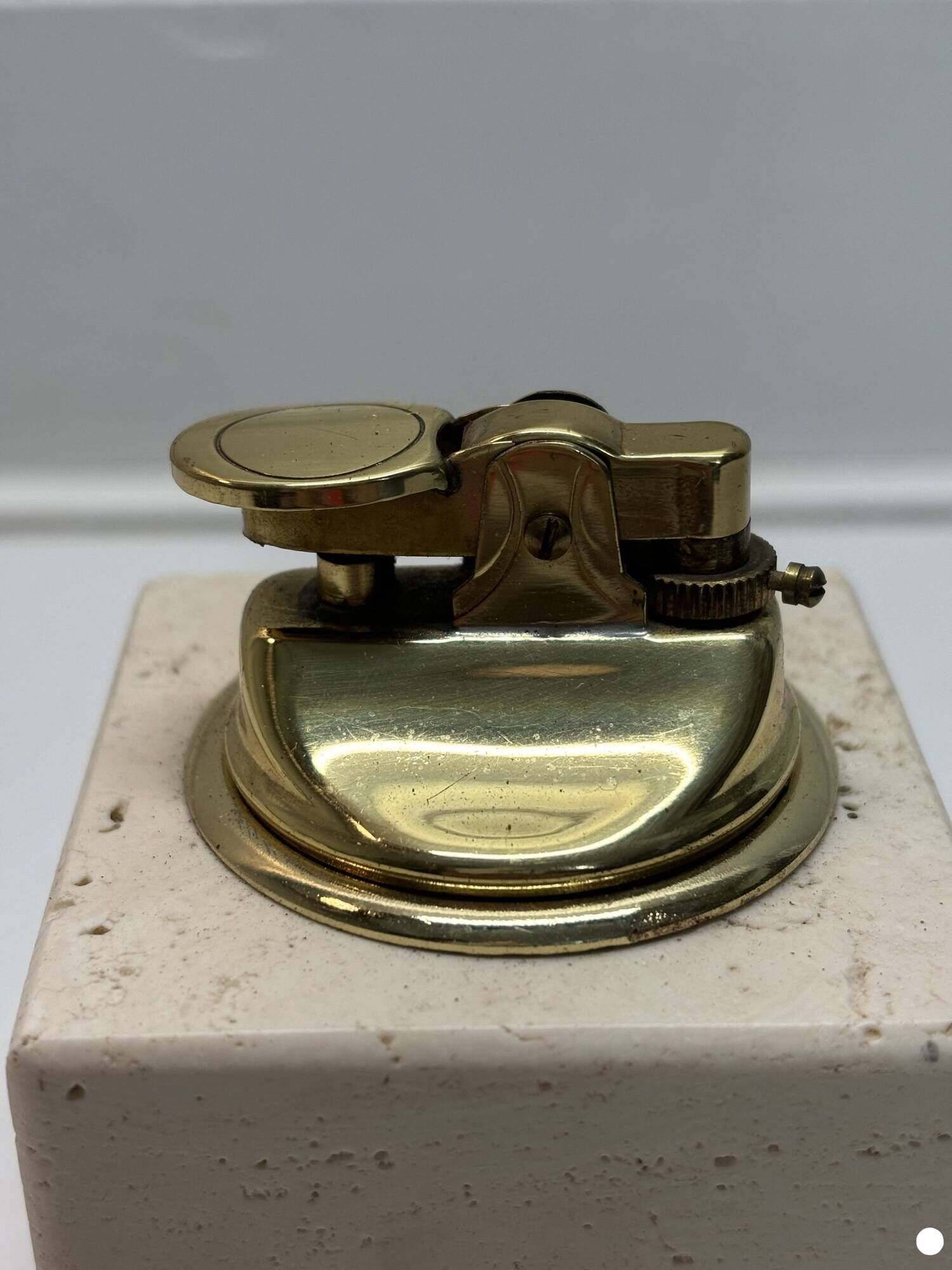 Travertine table lighter