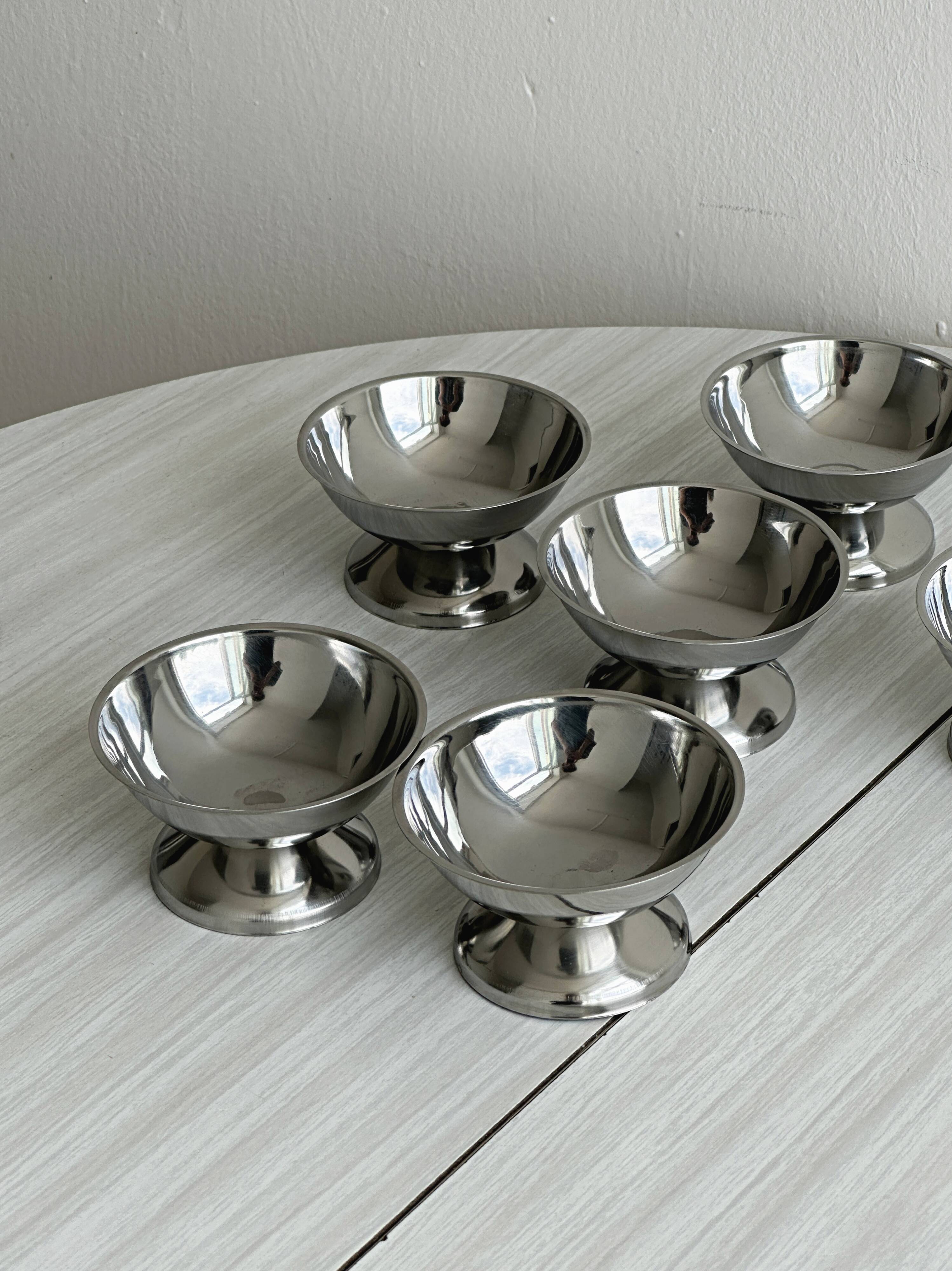 Set of 6 polished stainless steel footed bowls