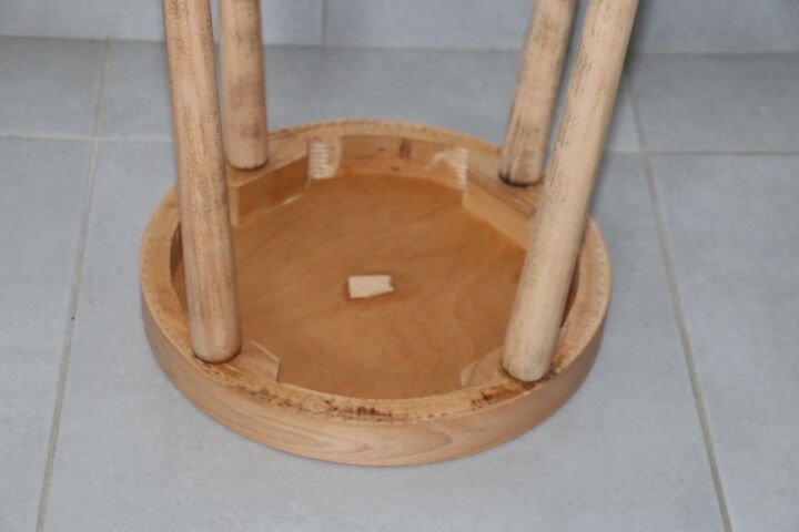 Stool baumann light beech 690mm