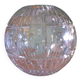 Vase boule en cristal taillé (