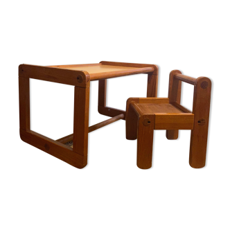 Children's desk and its wooden seat from the 80s