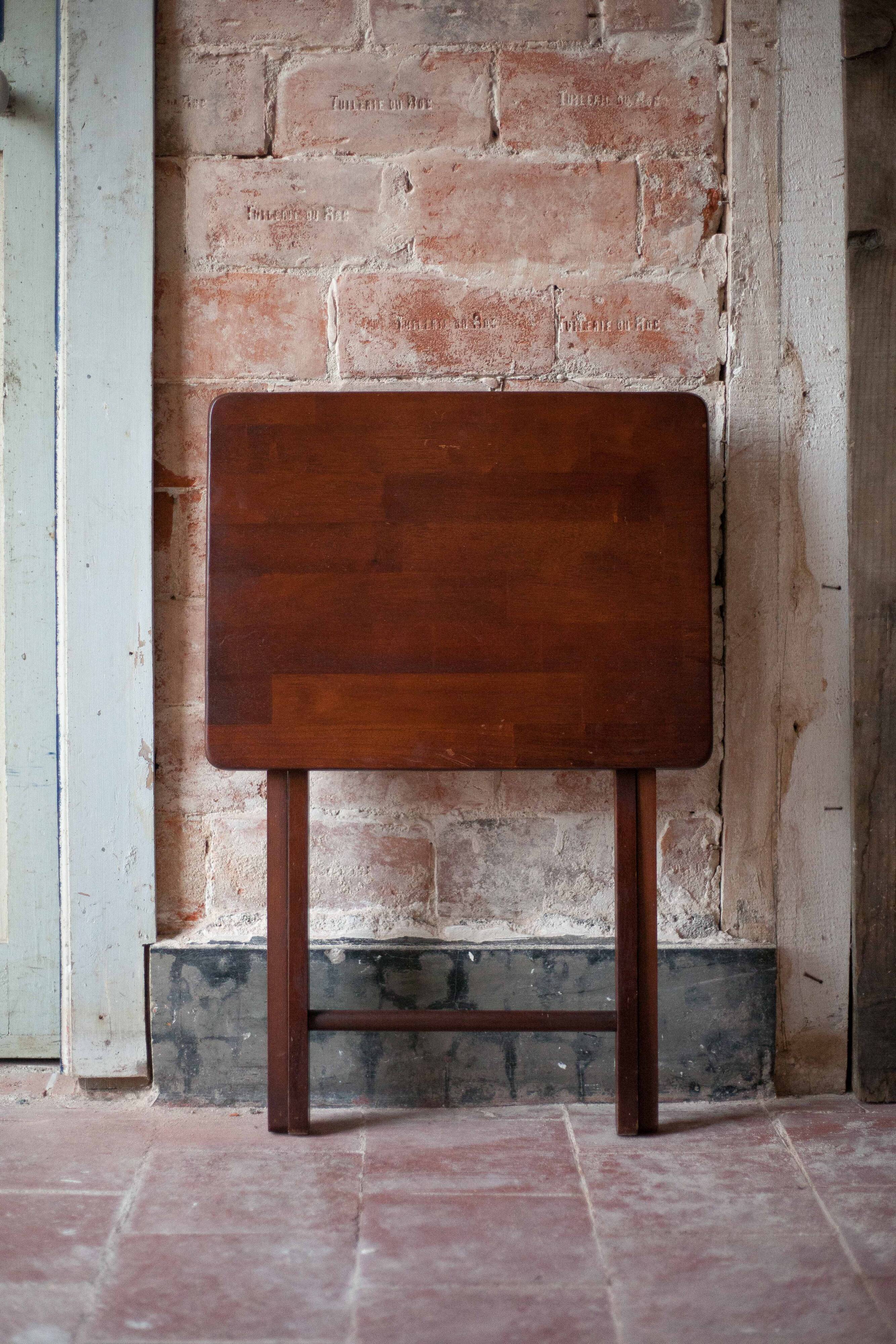 Table d'appoint pliante en bois