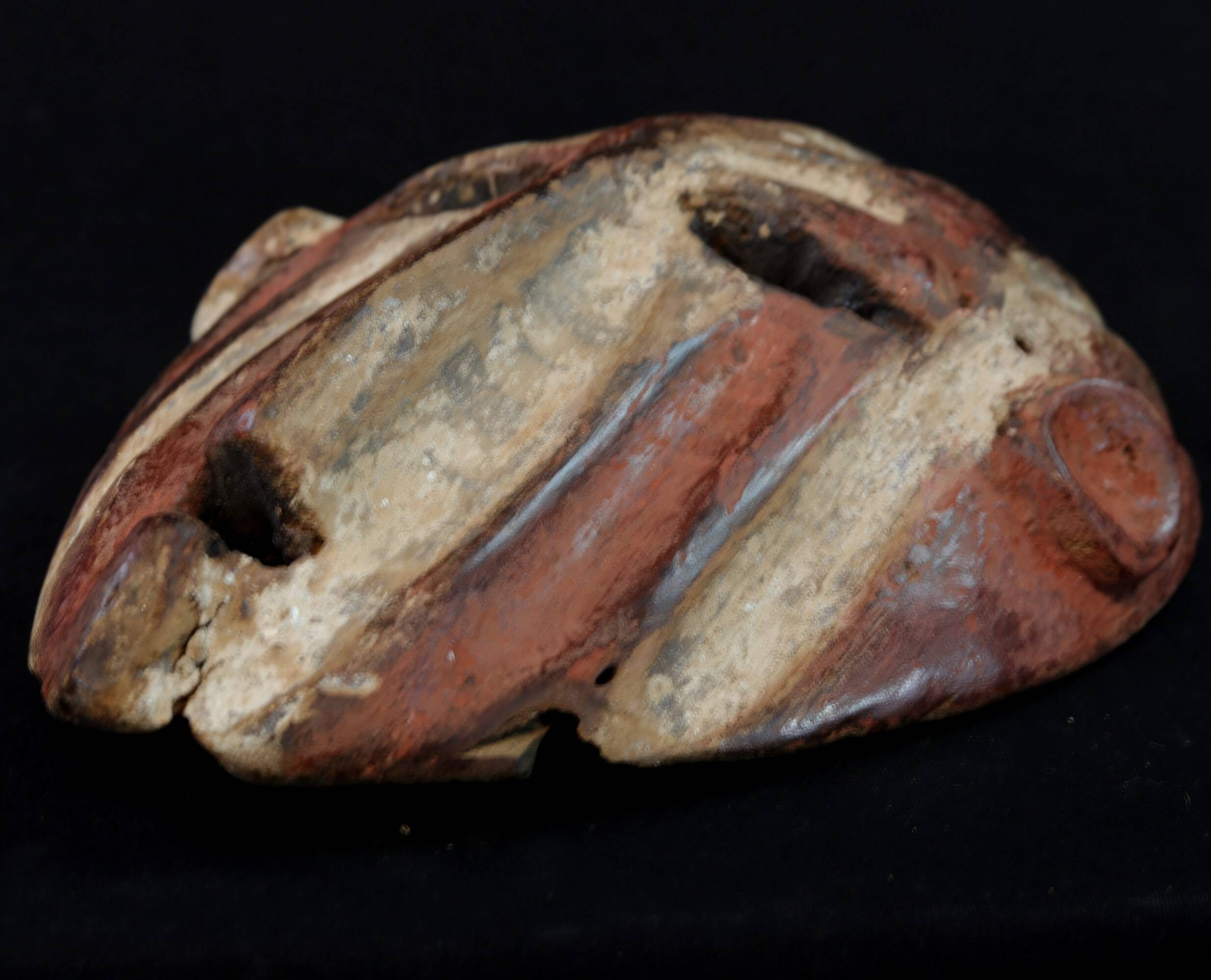 African Tribal Art - Kela Yela Mask DRC - 24.5 Cms