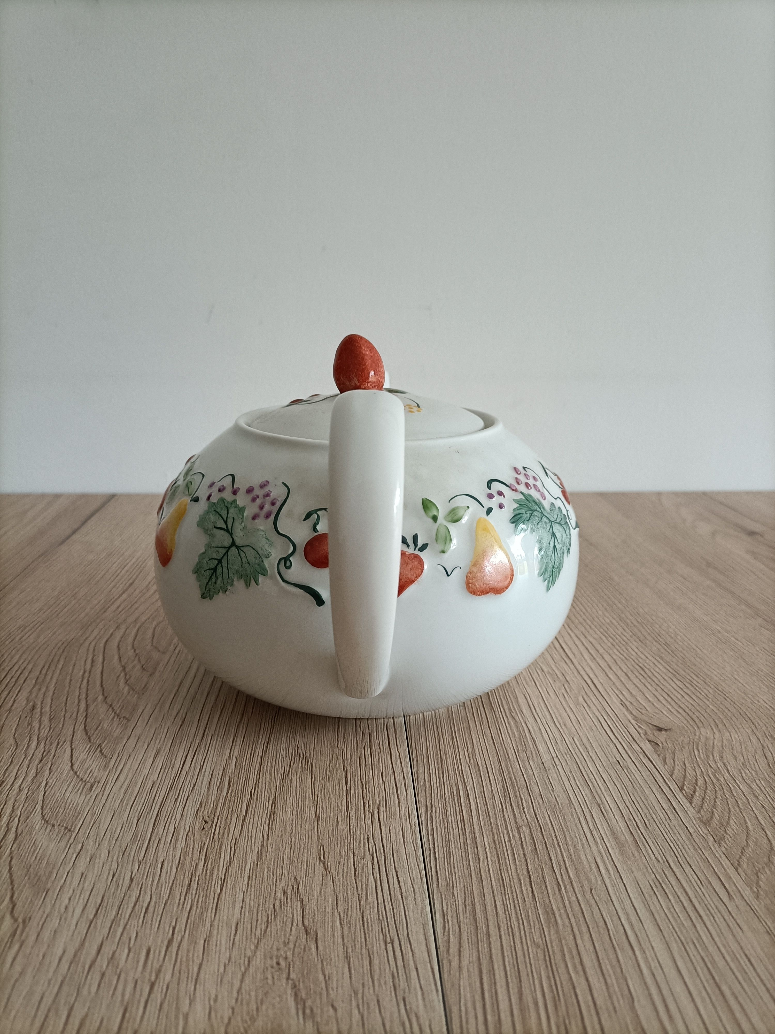 Strawberry porcelain teapot France