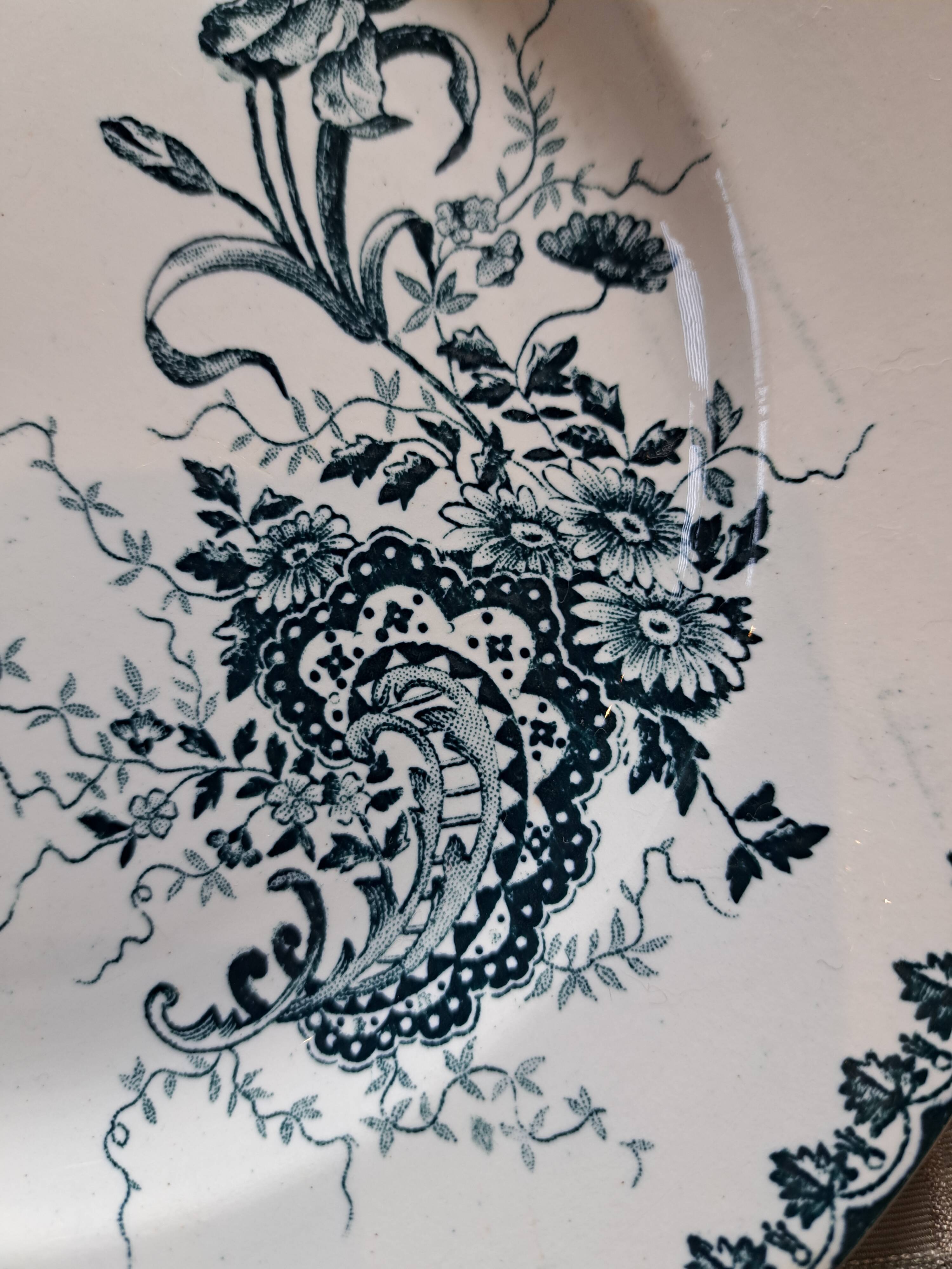 Ste Amandinoise Louis XV iron earth blue green dinner plates