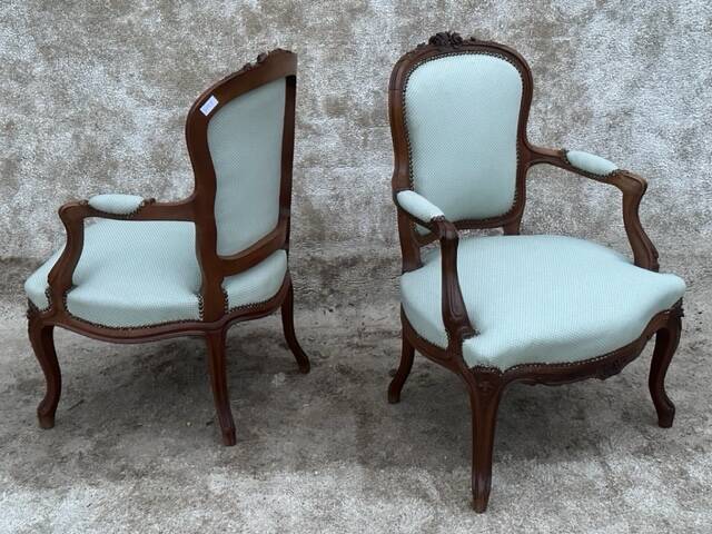 Pair of Louis XV style convertibles