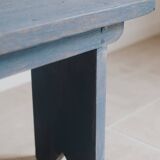 Bench in gray oak with blue hues