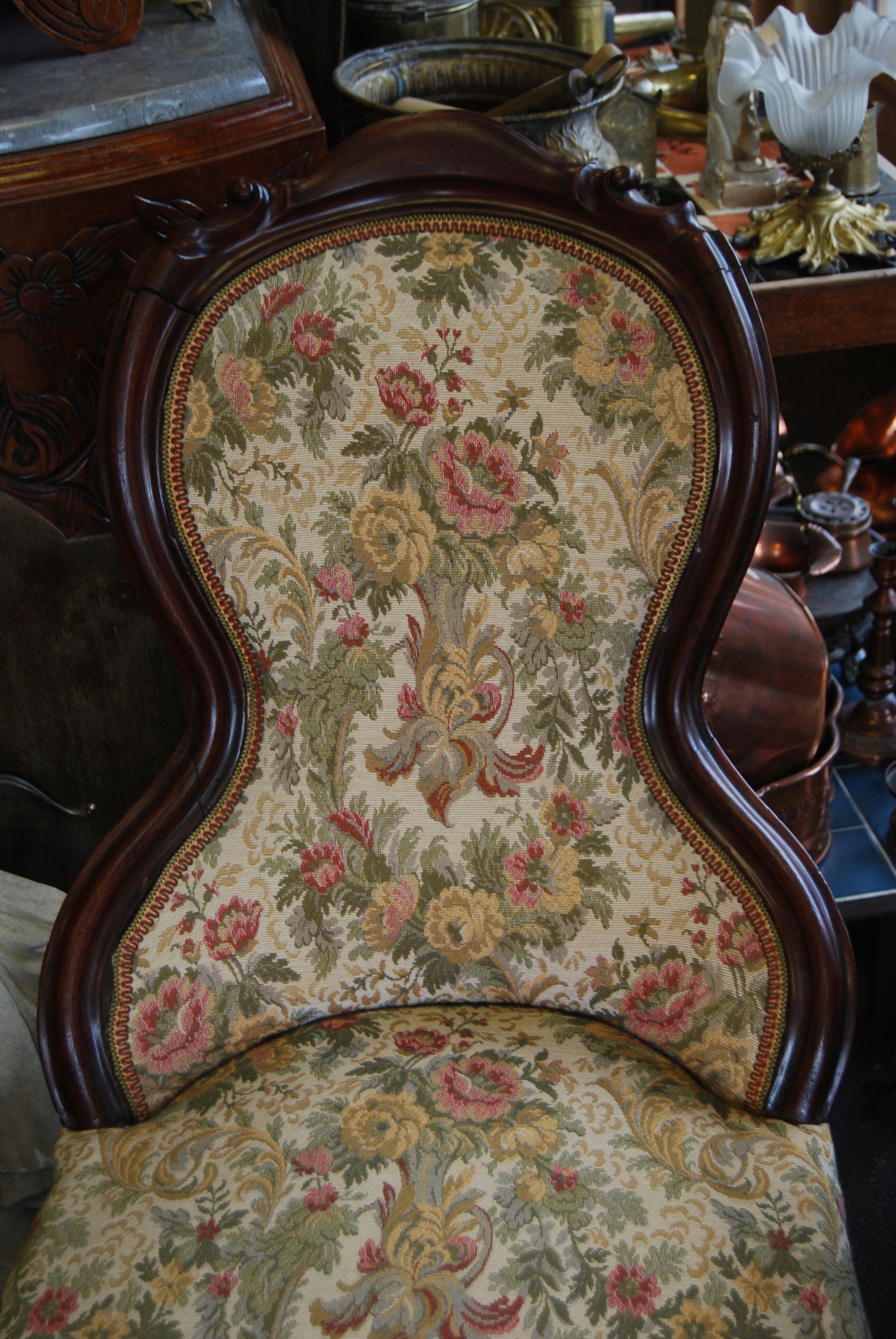 Louis Philippe period armchair with violin-shaped back in mahogany