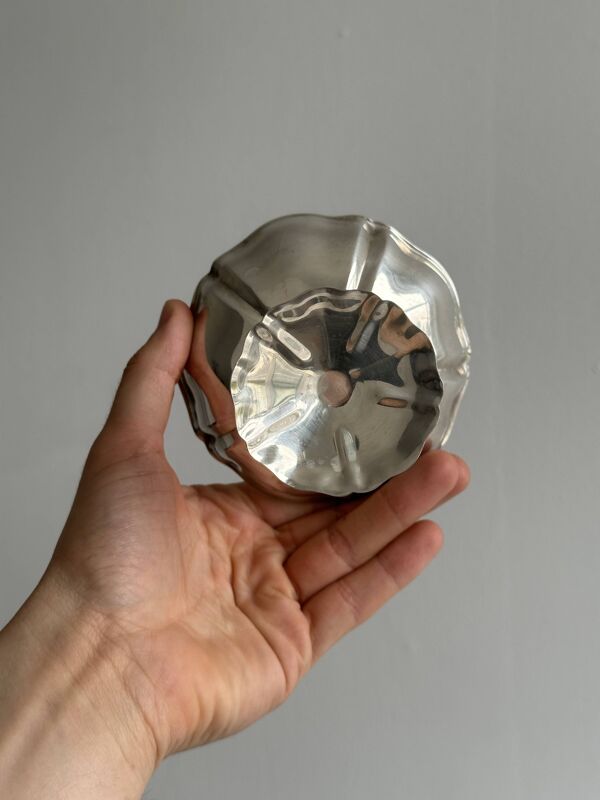 Lot de 6 grandes coupelles anciennes en inox