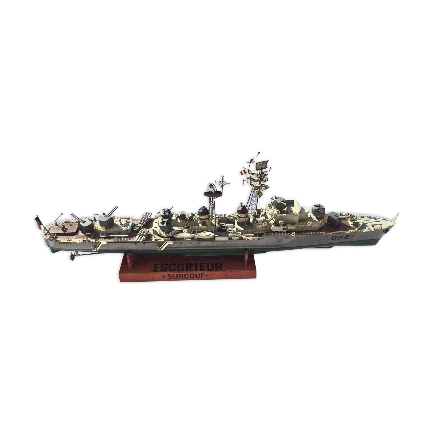 Model of boat surcouf wing escort