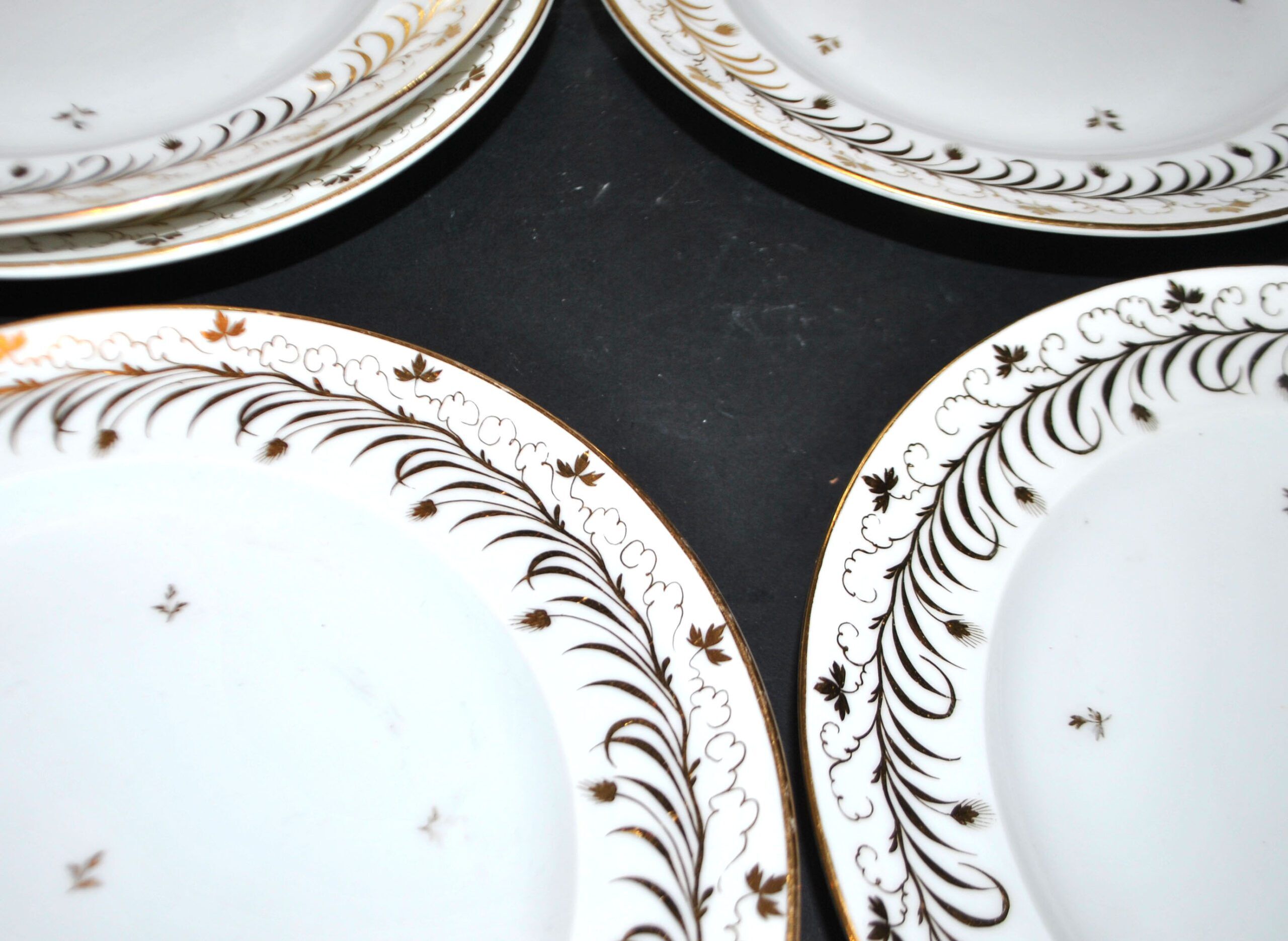 Niderviller set of 6 Empire plates and tureen in hard-paste porcelain with wheat decoration painted in gold, 1790