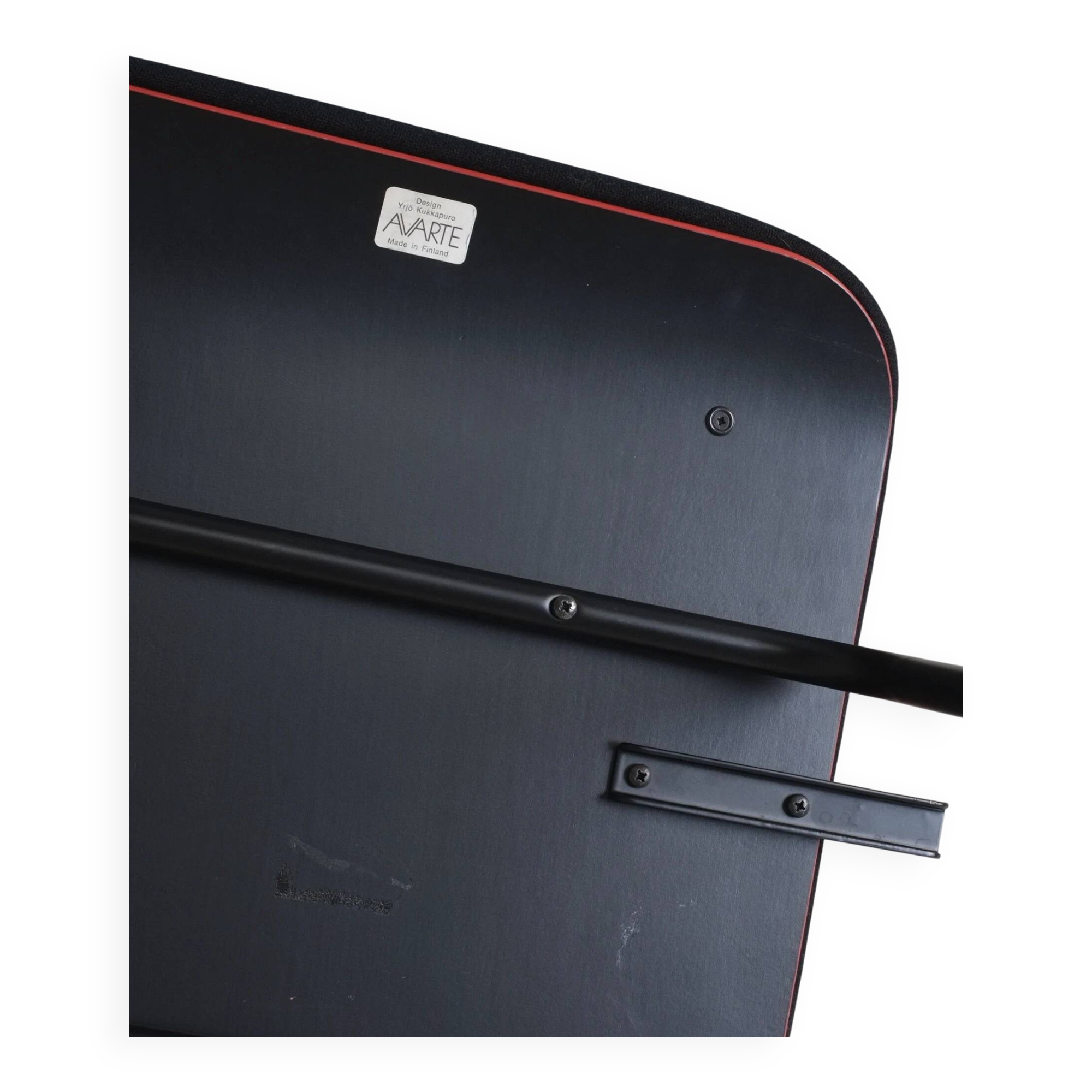 Black and red armchair by Yrjö Kukkapuro for Avarte, Finland, 1980s