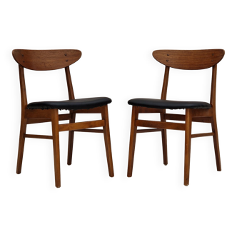 1960s, Danish design, pair of teak wood Farstrup chairs.