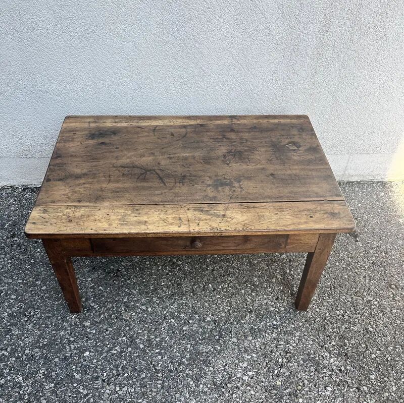 Table basse en bois massif