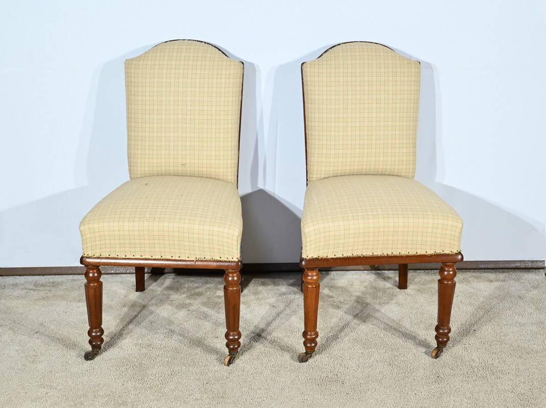Pair of Cuban Mahogany Chairs, Restoration Period – Early 19th Century