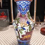 Superb Gien amphora vase with peonies (period 1960 - 1971)