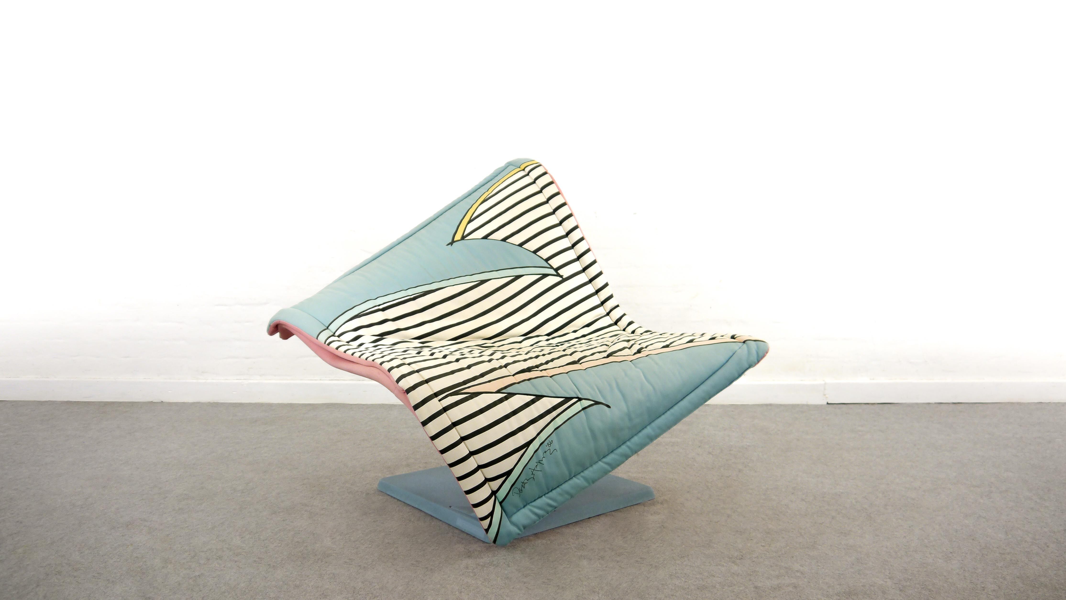 Postmodern "Flying Carpet" Memphis Lounge Chair by simon Desanta for Rosenthal