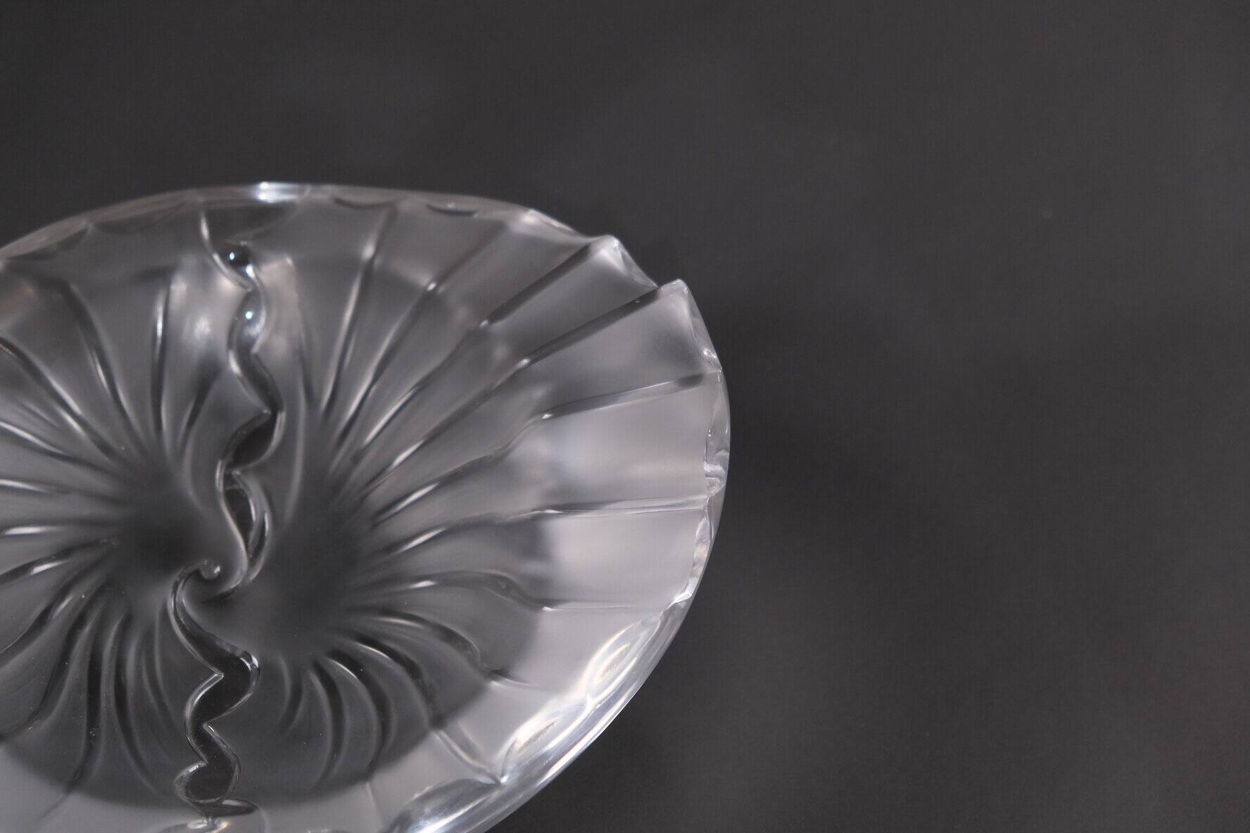 Molded-pressed crystal pocket emptier from lalique france
