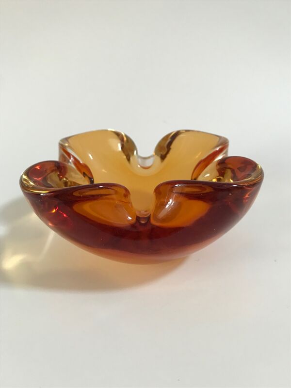Cendrier en verre doublé orange, Flavio Poli pour Seguso,1960