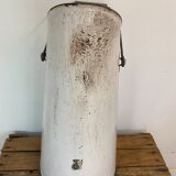 Ancien seau à charbon en fer