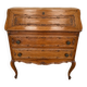 Secrétaire à abattant de style Louis XV en noyer, travail XXeme. (br)