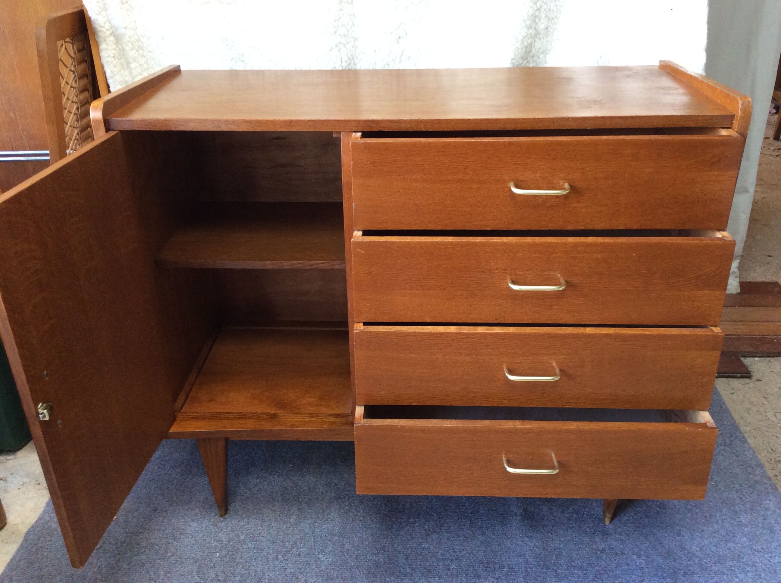 Commodity with 4 drawers and 1 vintage wooden door from the 1950s