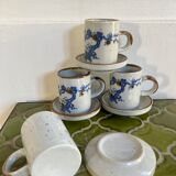 4 stoneware coffee cups