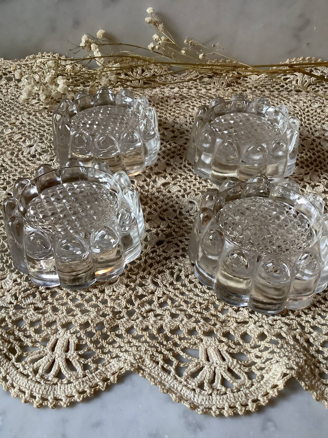 4 furniture leg pads