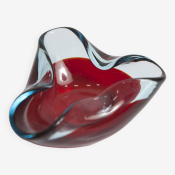 Cendrier Asymétrique murano fond rouge et transparent 1960