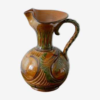 Carved vase, jug shape