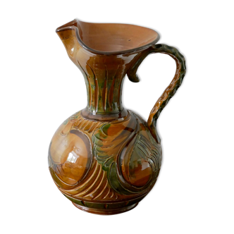 Carved vase, jug shape