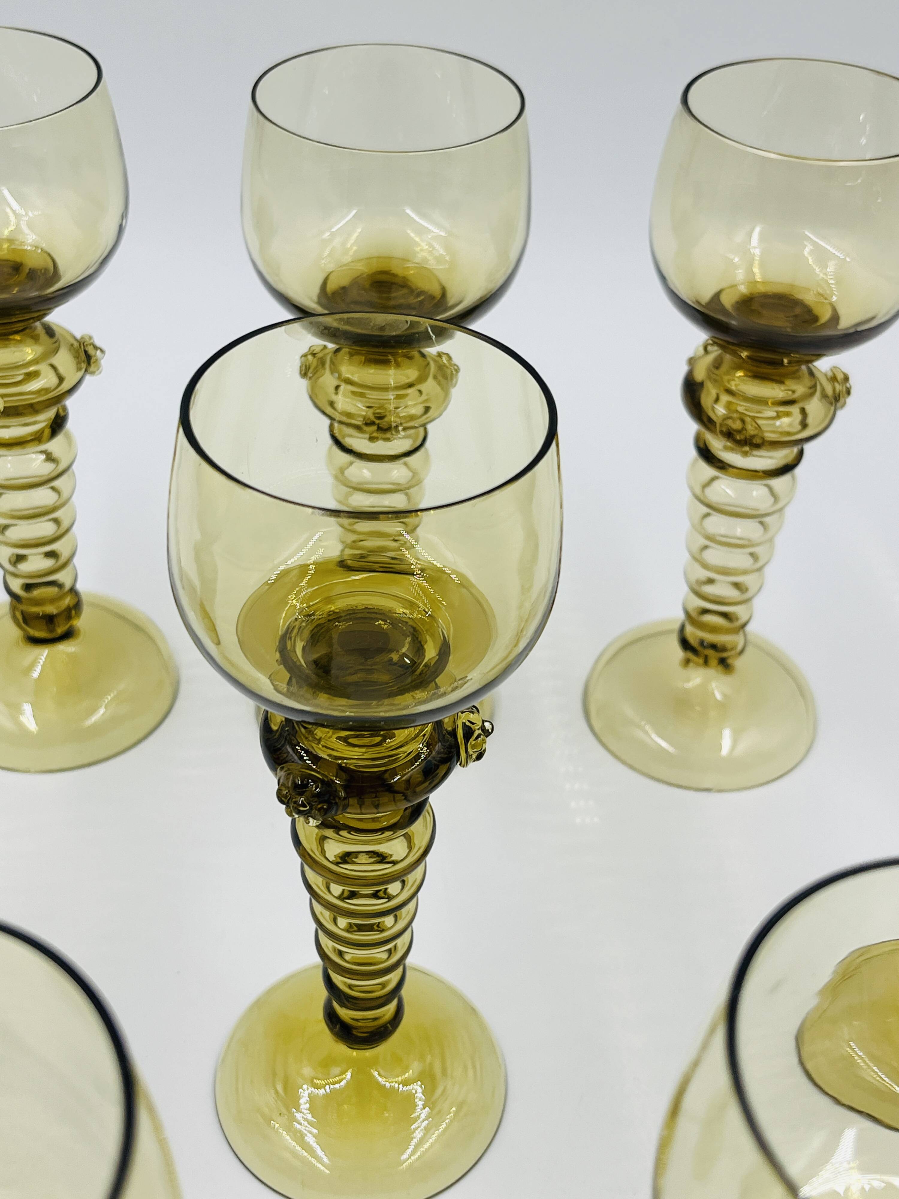 Lot de 8 verres à vin Roemer verts