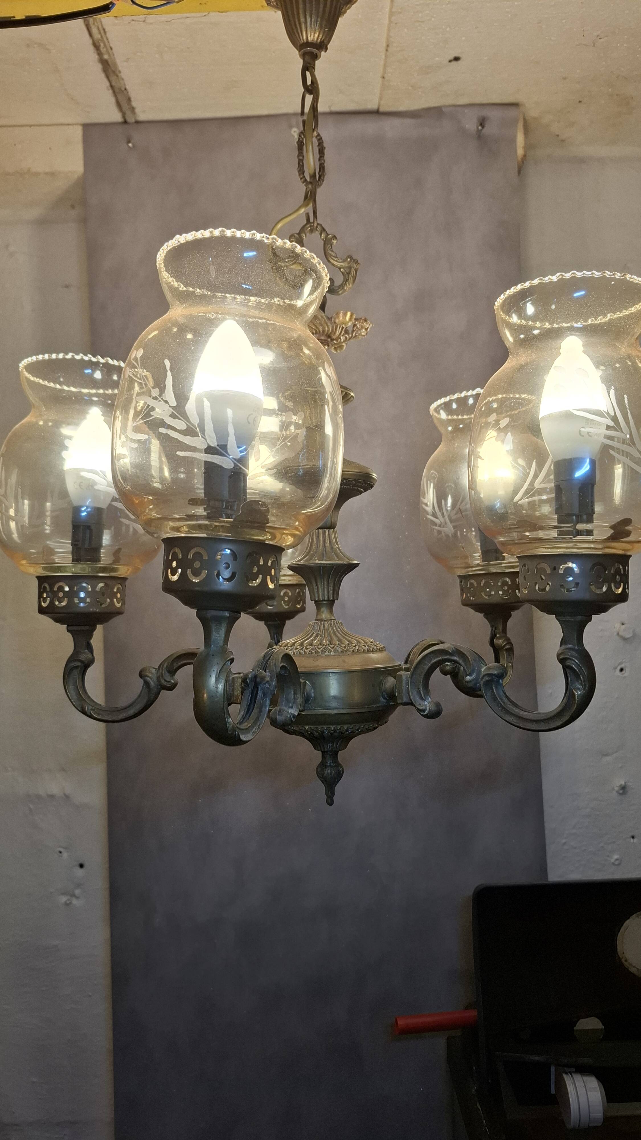 Lustre