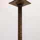 Bougeoir de sol brutaliste en acier martelé doré années 60/70