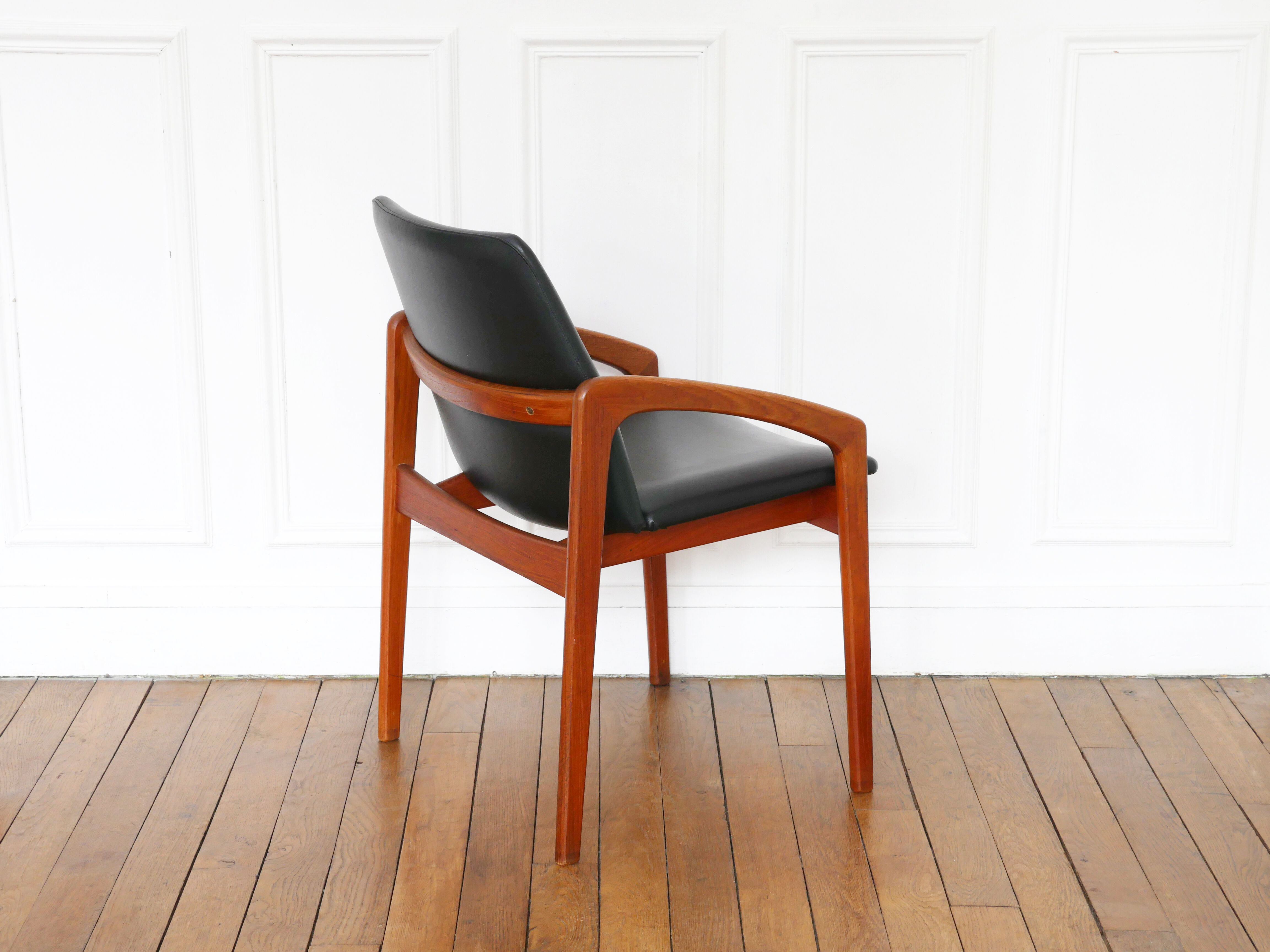 Fauteuil par Henning Kjærnulf pour Korup Stolefabrik