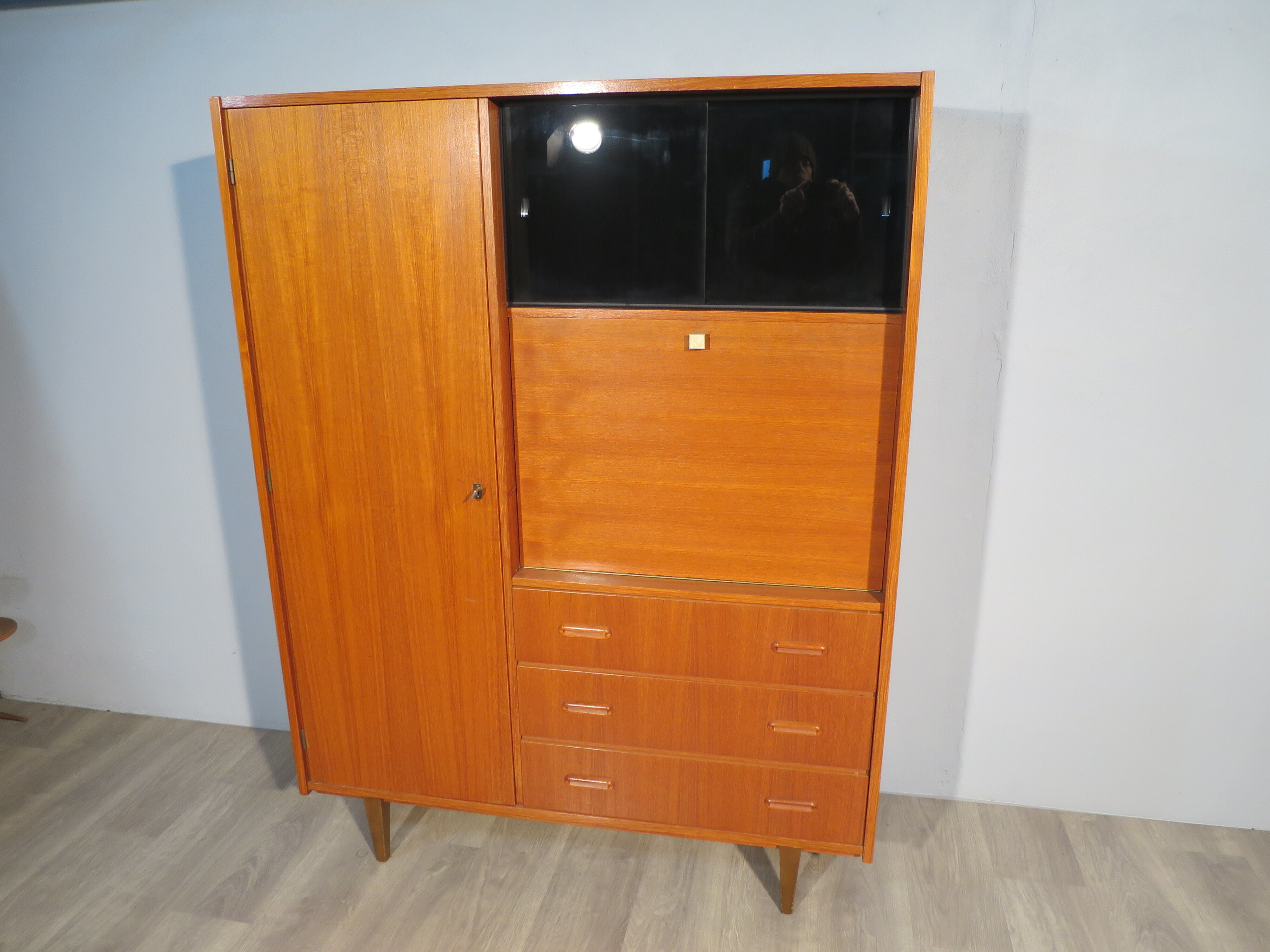 7th-sitte teak closet secretary