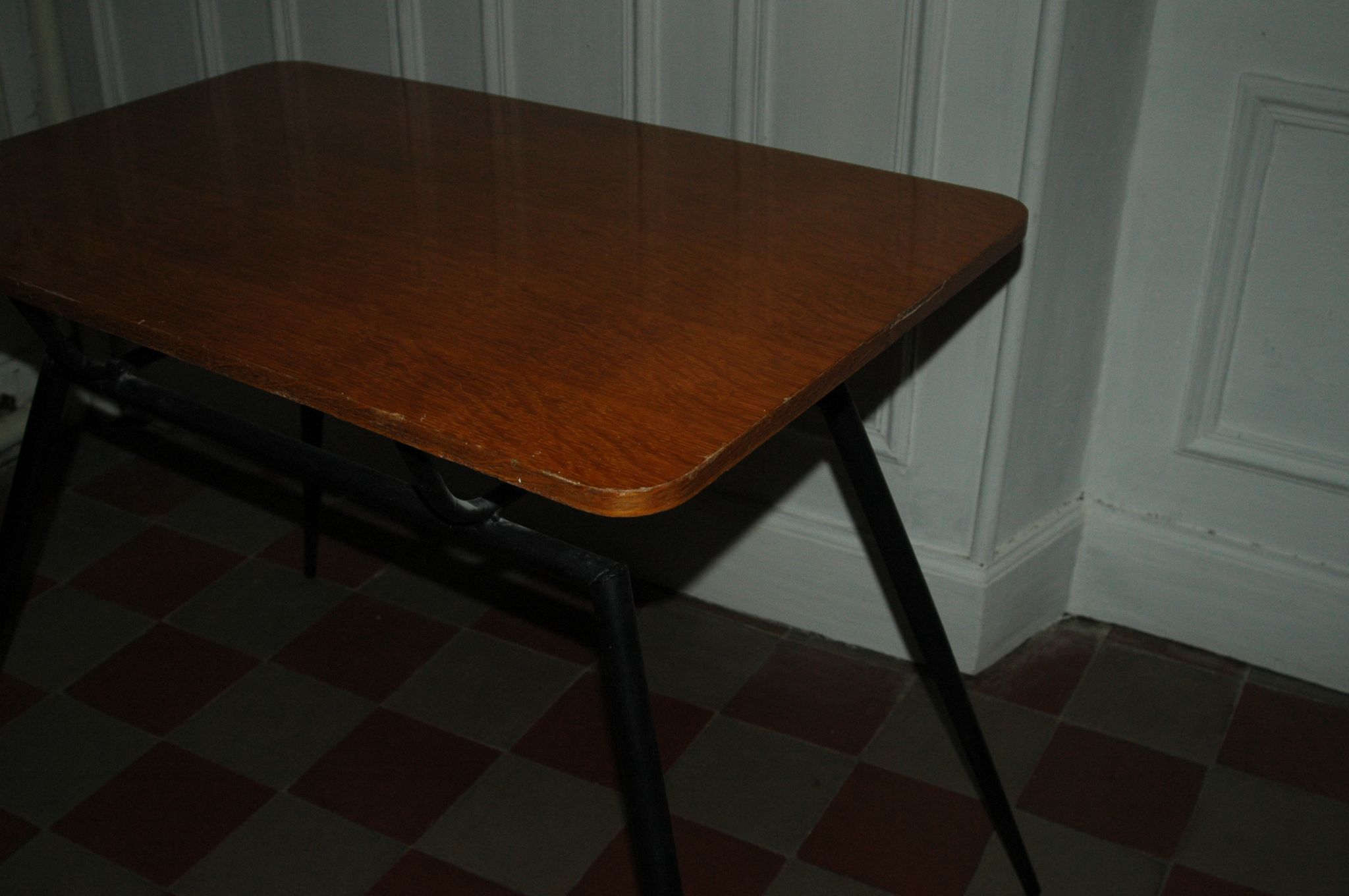 table basse sauterelle années 50