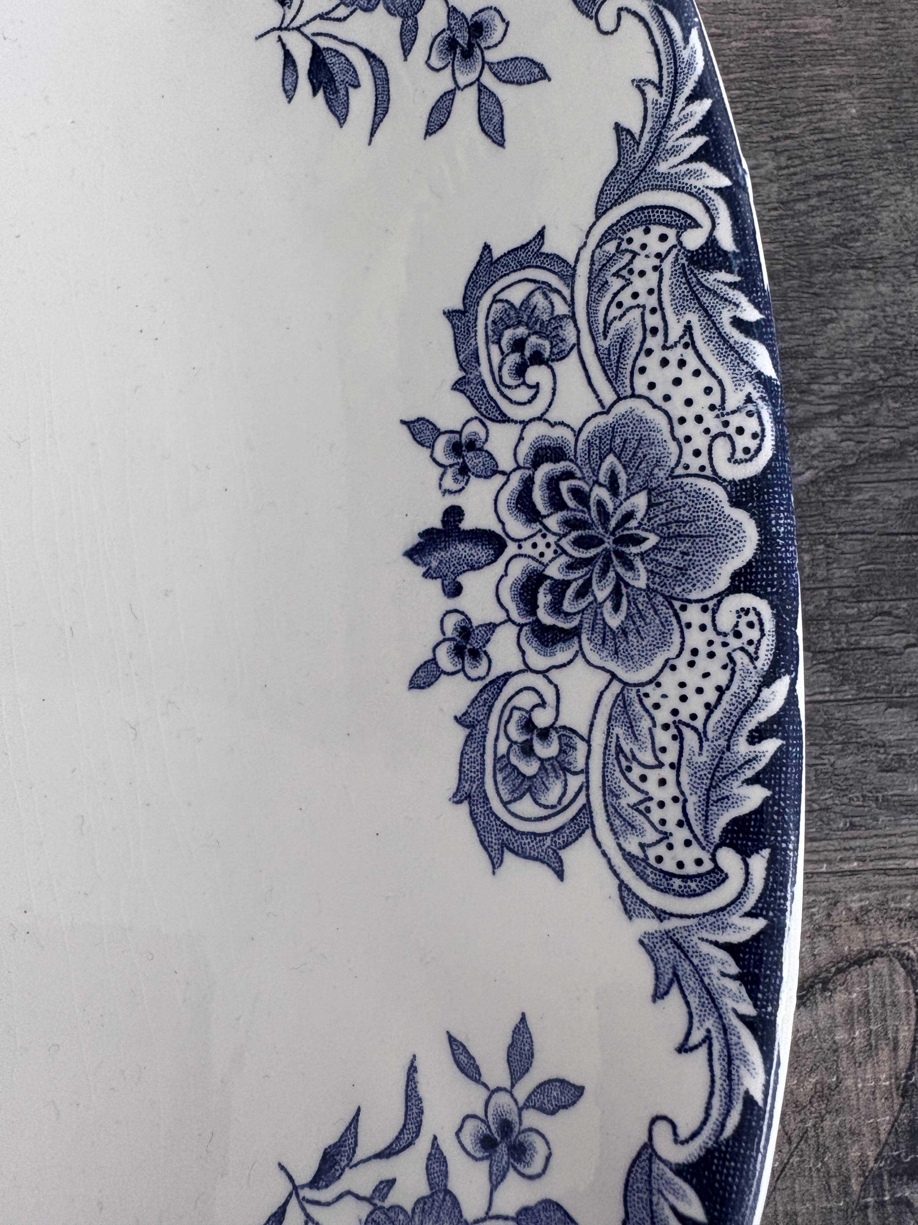 Old oval dish in Boch Frères Keramis earthenware.