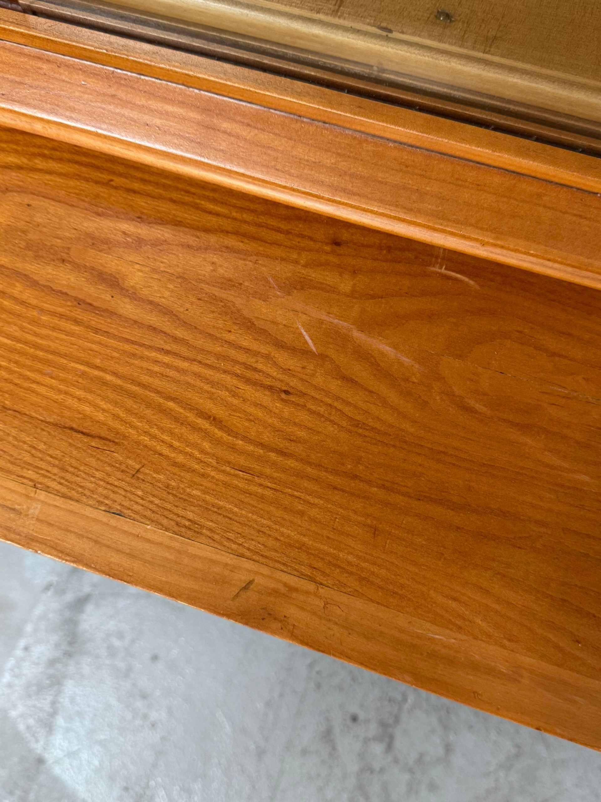 Display cabinet