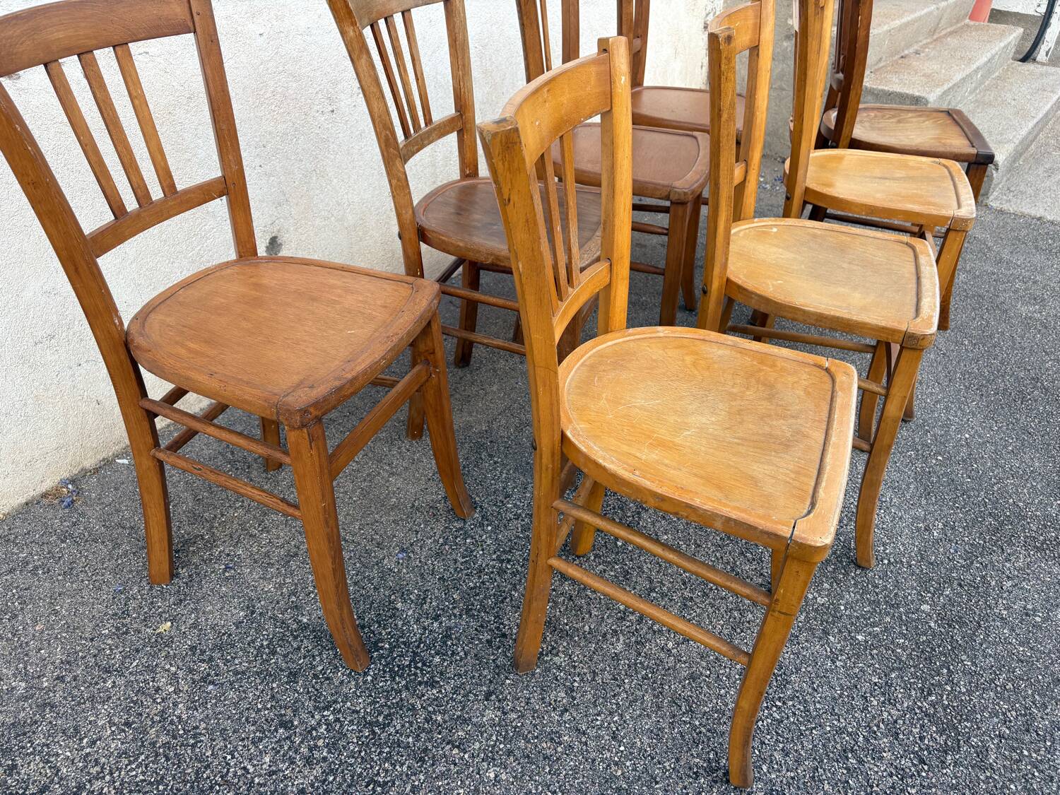 Set de 8 chaises bistrot
