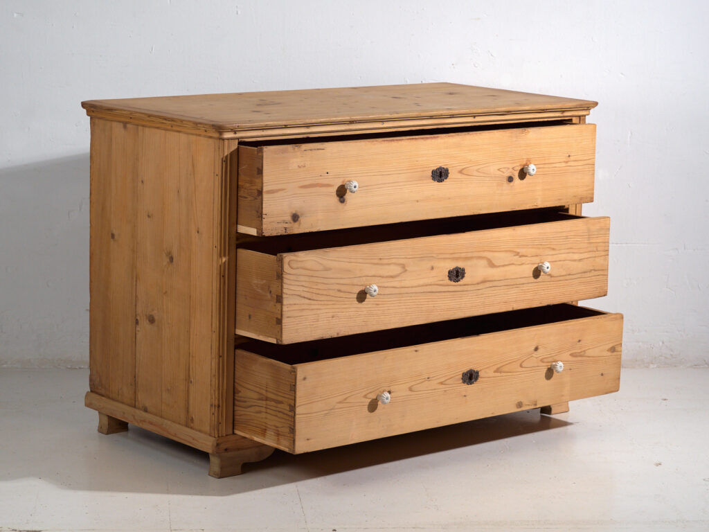 Antique solid pine chest of drawers – European rustic chest of drawers – circa 1900 #106